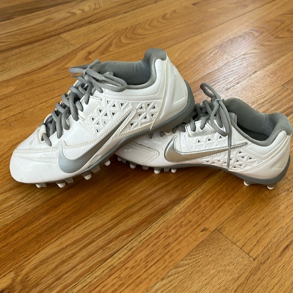 Nike Shoes - Nike women’s lacrosse cleats size 6.5